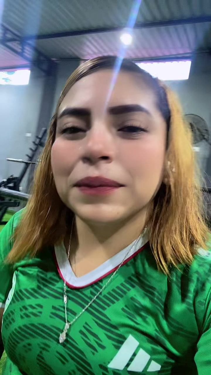 @Anita correa💜💪🏼🏍️🖤
