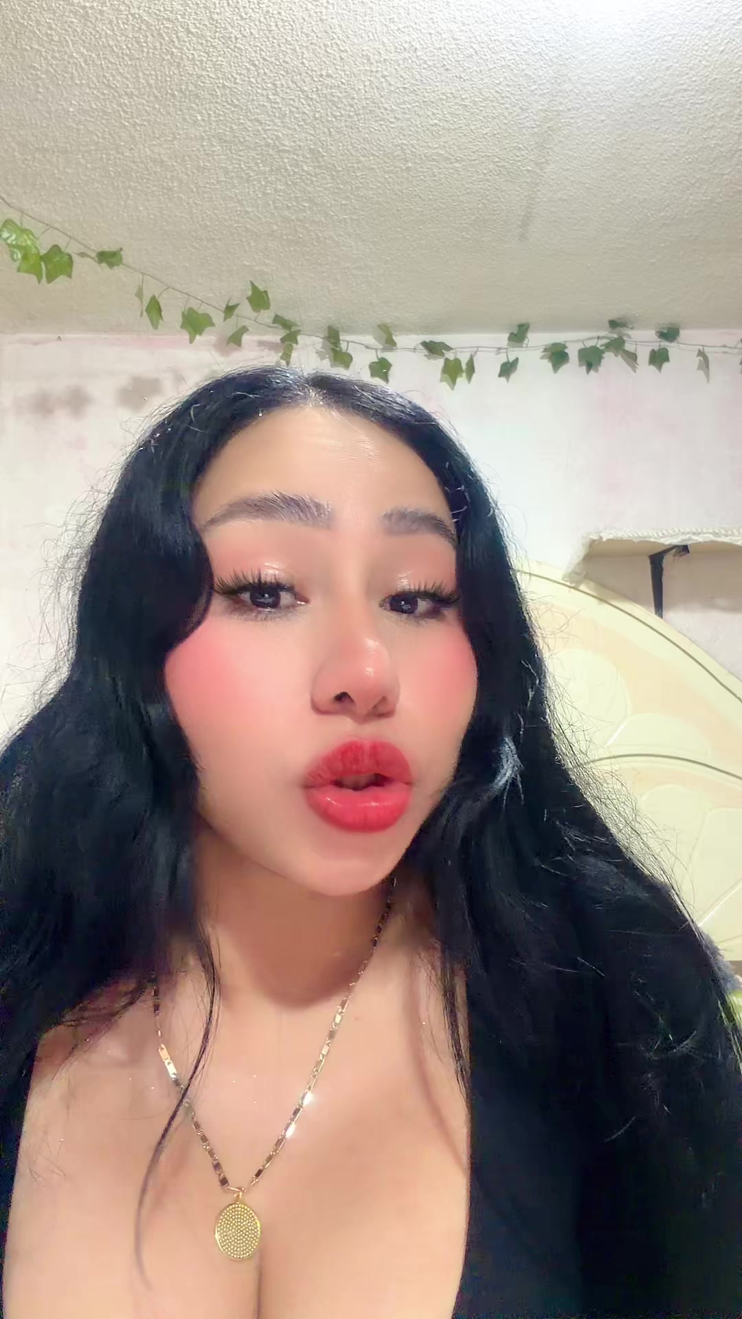 @Laurita Reyes