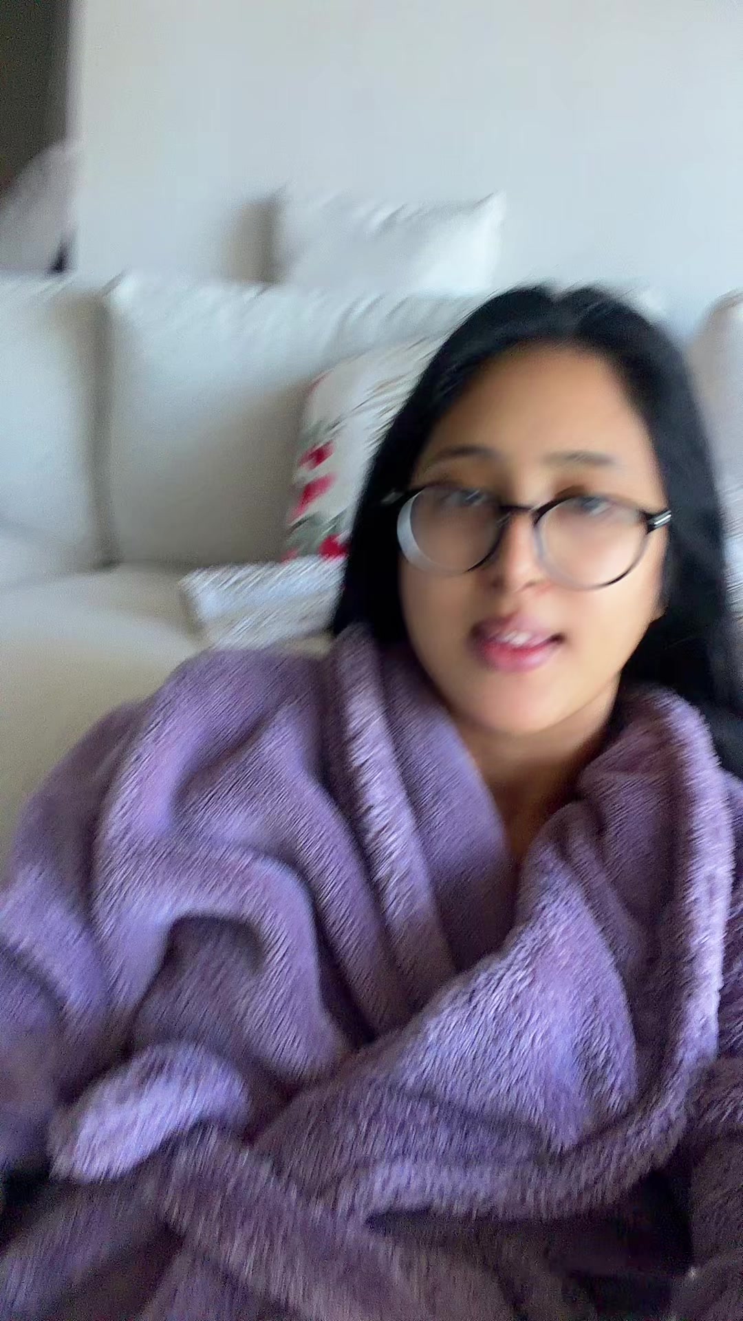 @Aneesa💫