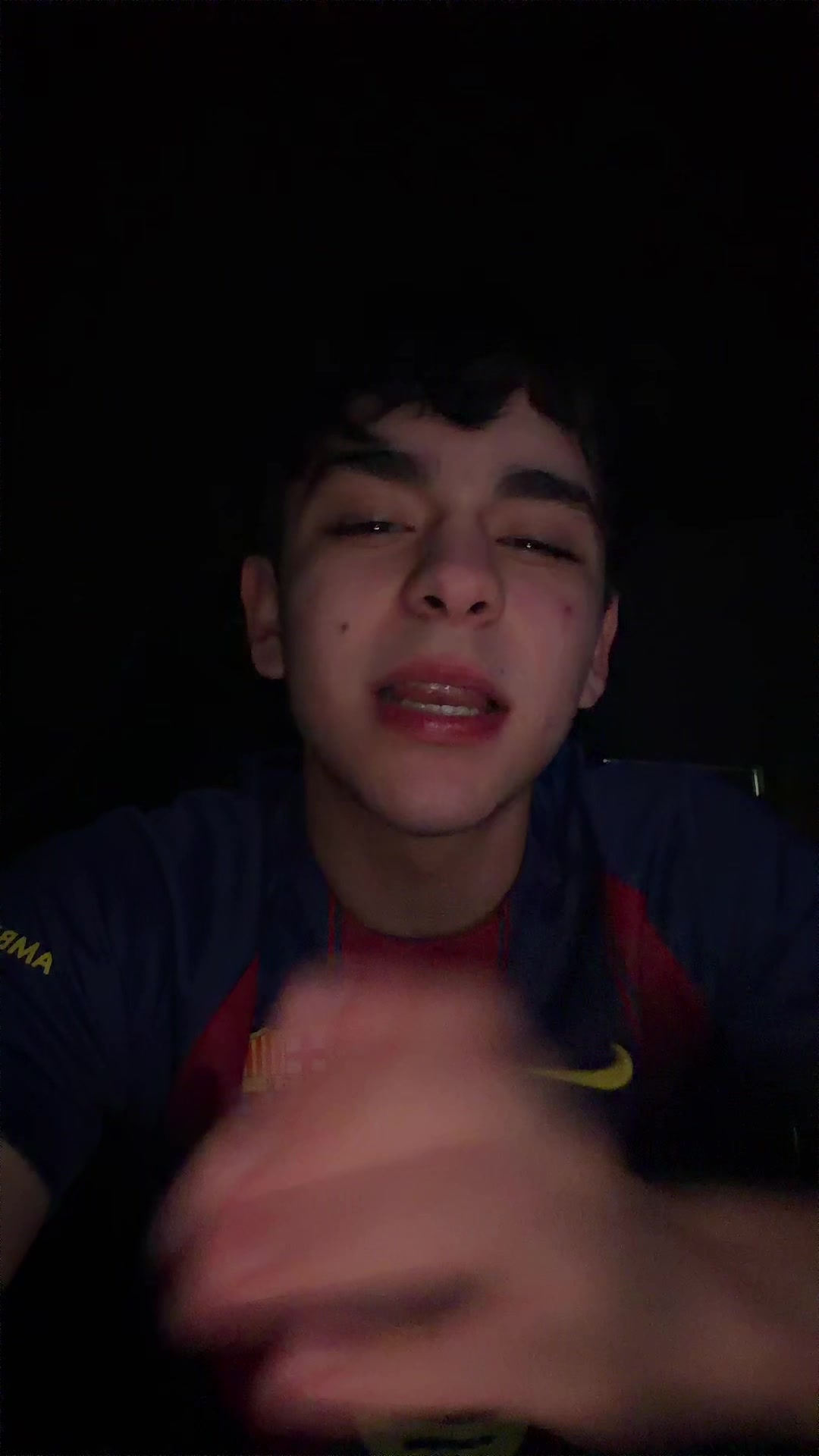 @leonelliveeee