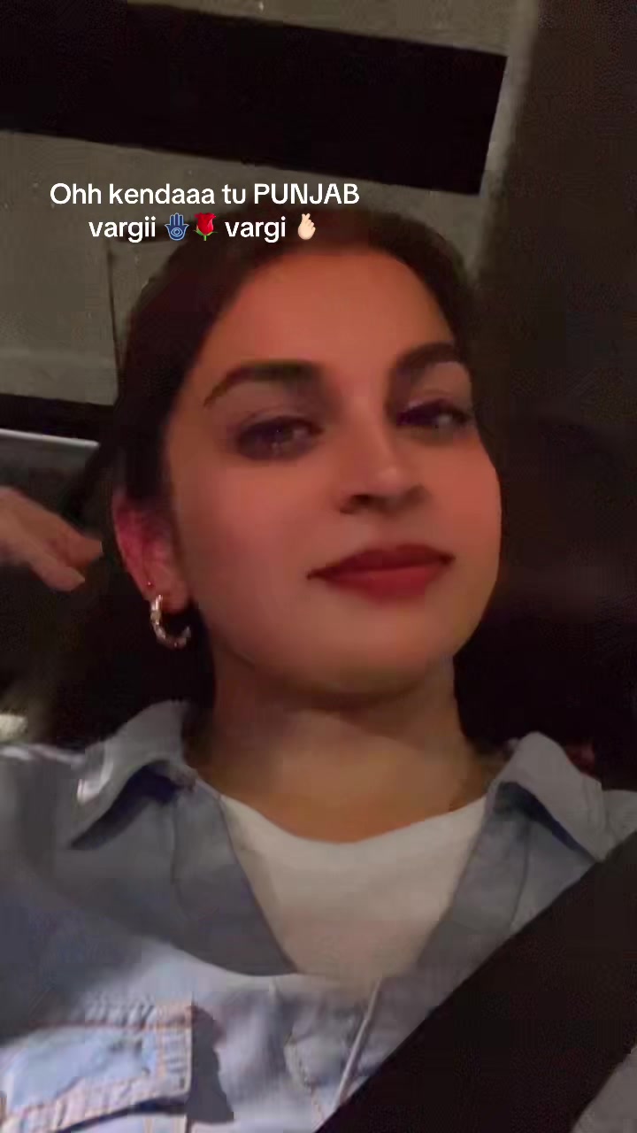 @komal_khaira97