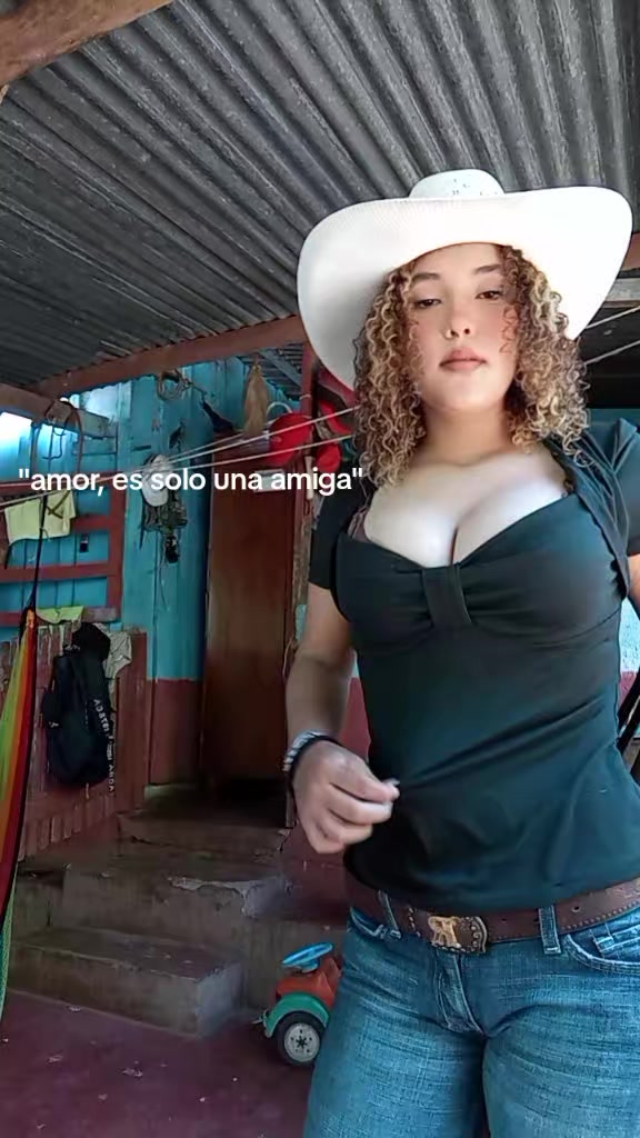 @DE LE&Oacute;N🤎