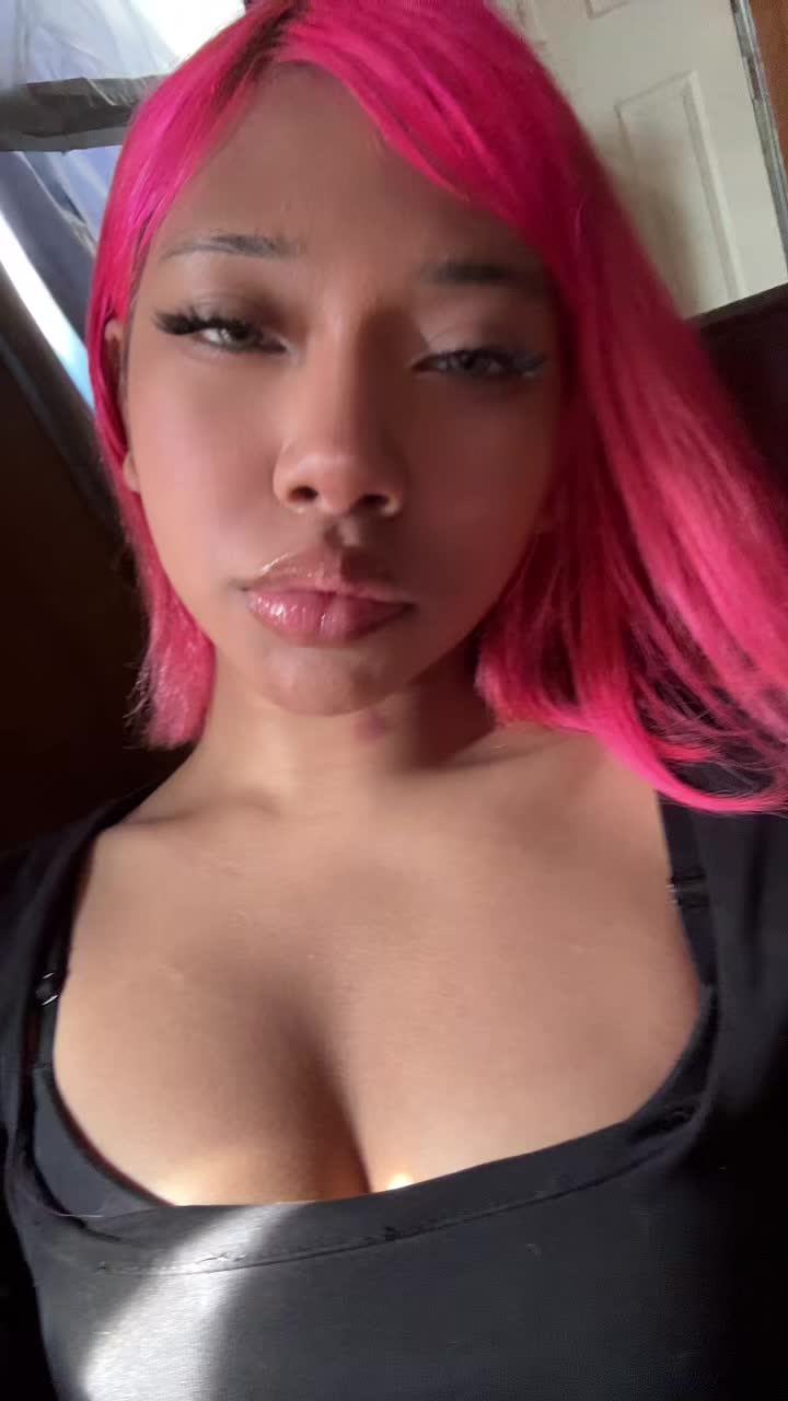 @angela
