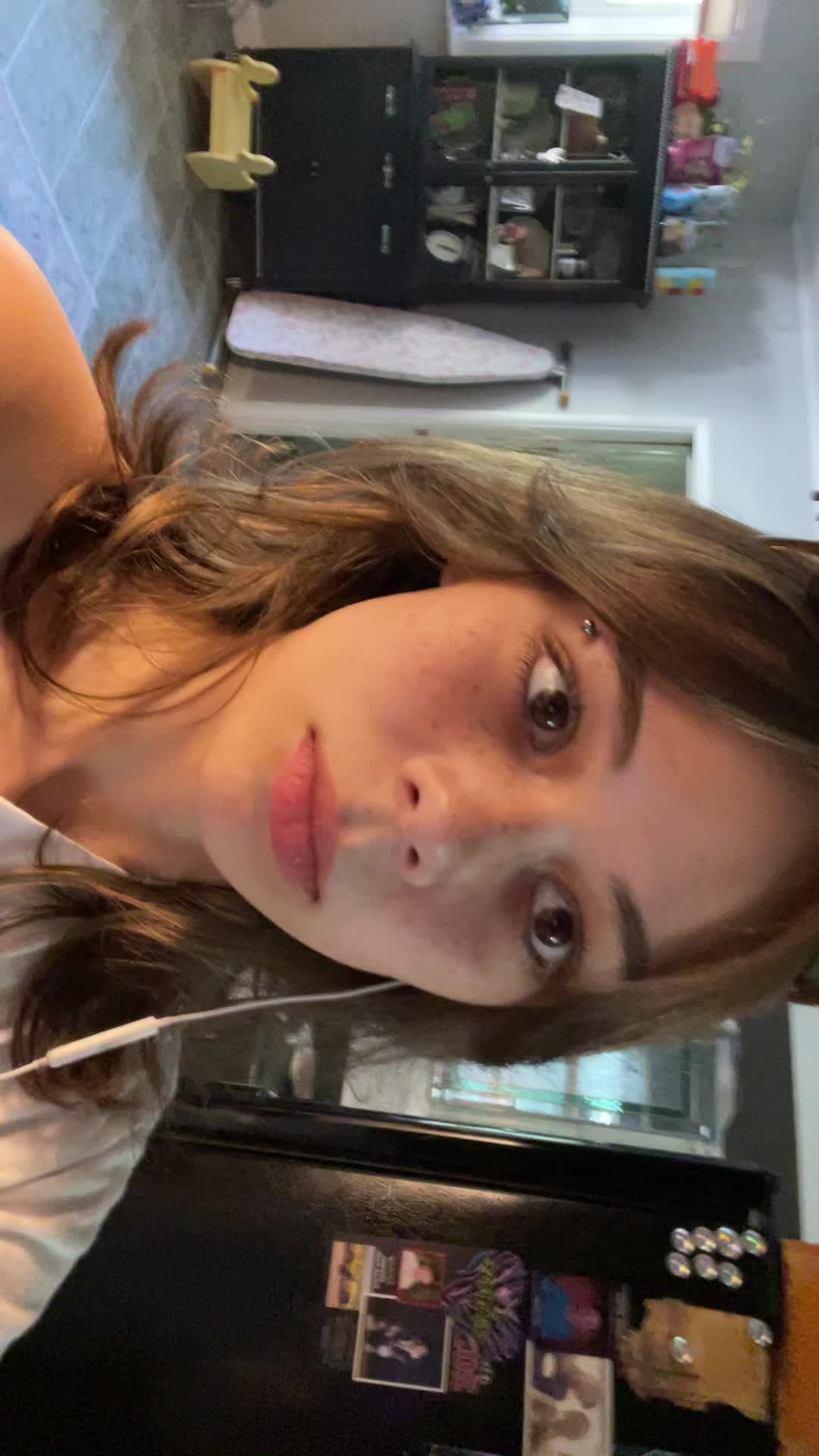 @🐞