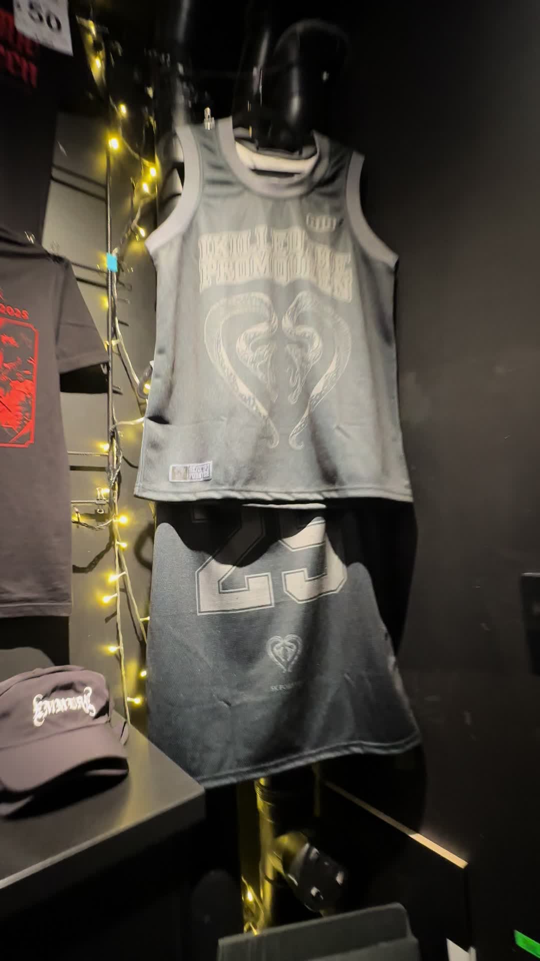 @MerchFront