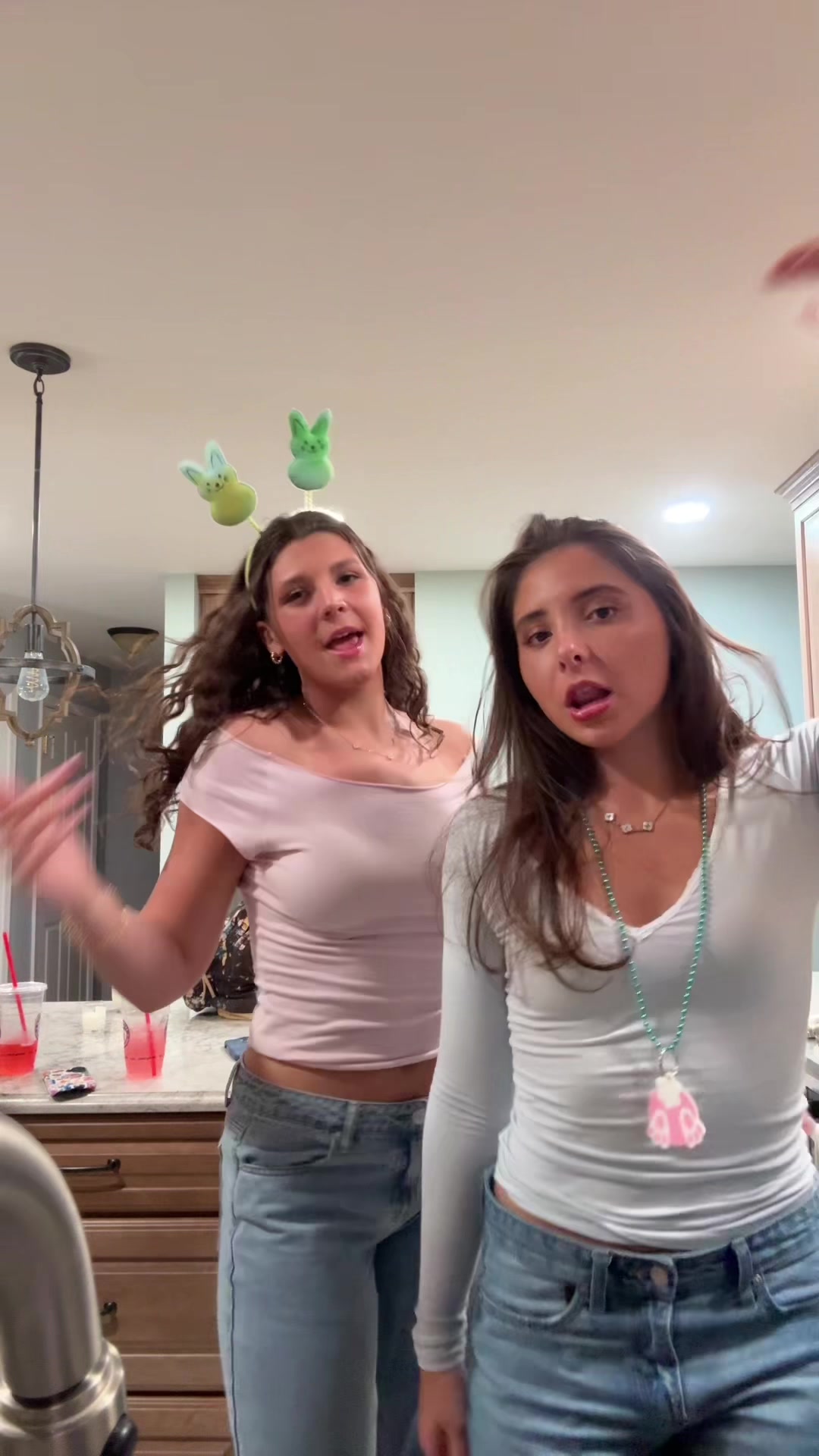 @Mia