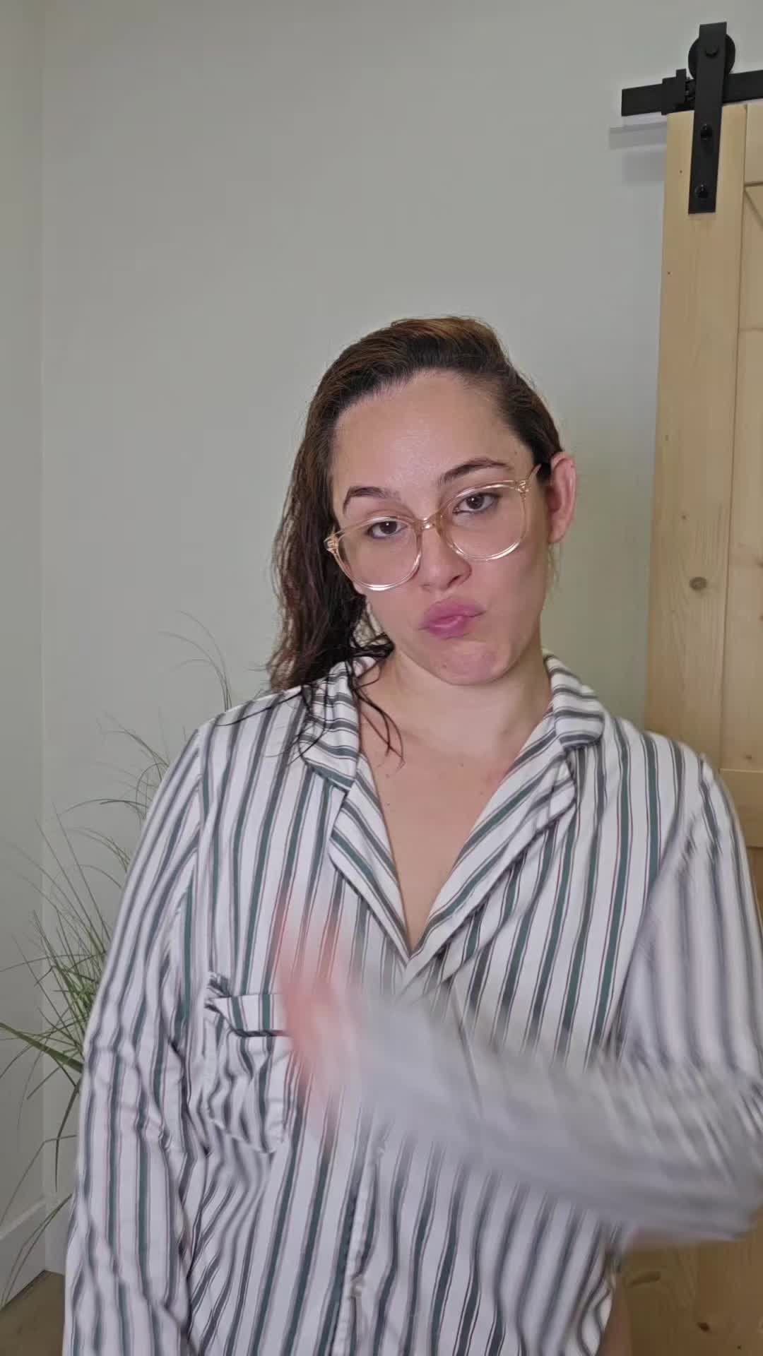 @YeinysVibes