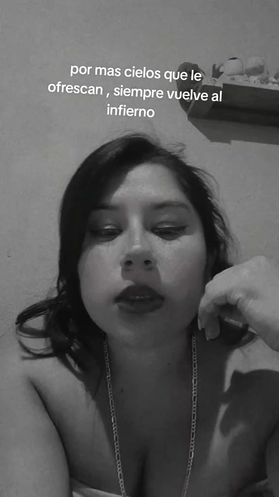 @Jess 🦋🌹