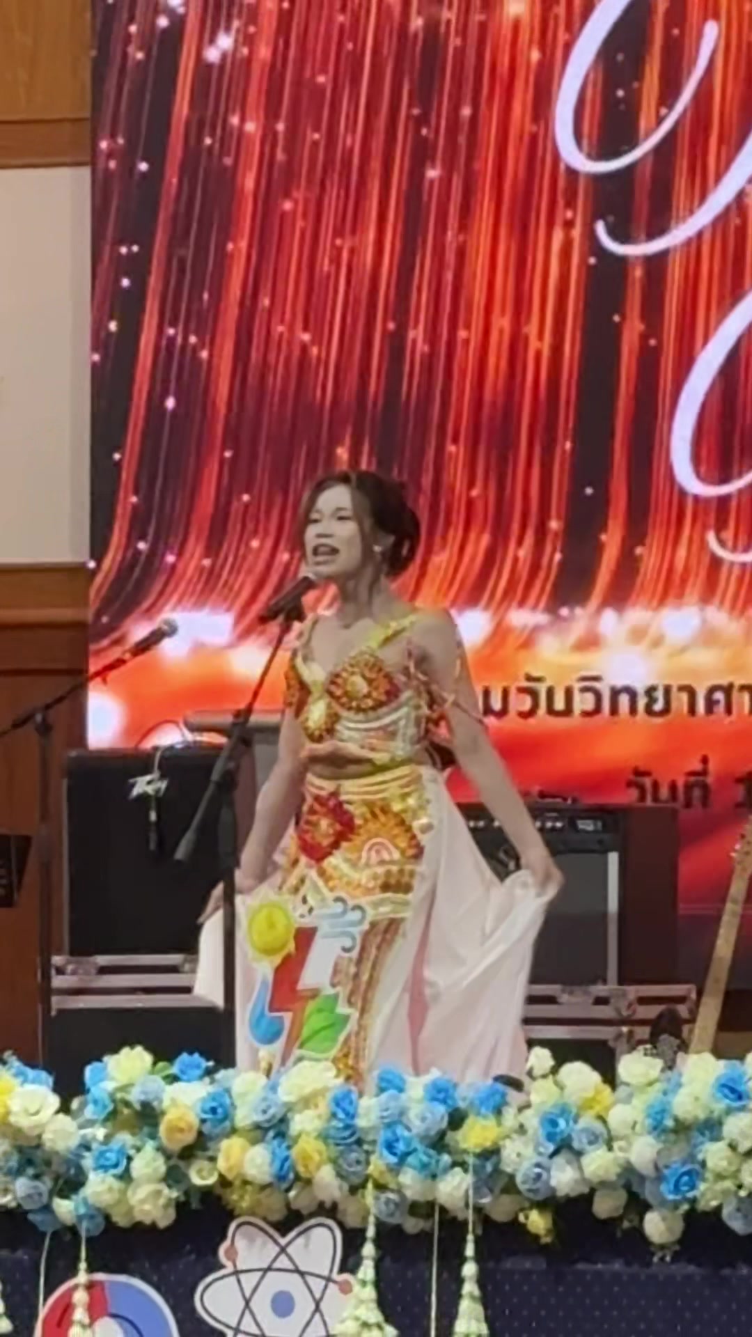 @เด็กชายหมาเด็กหญิงแมว
