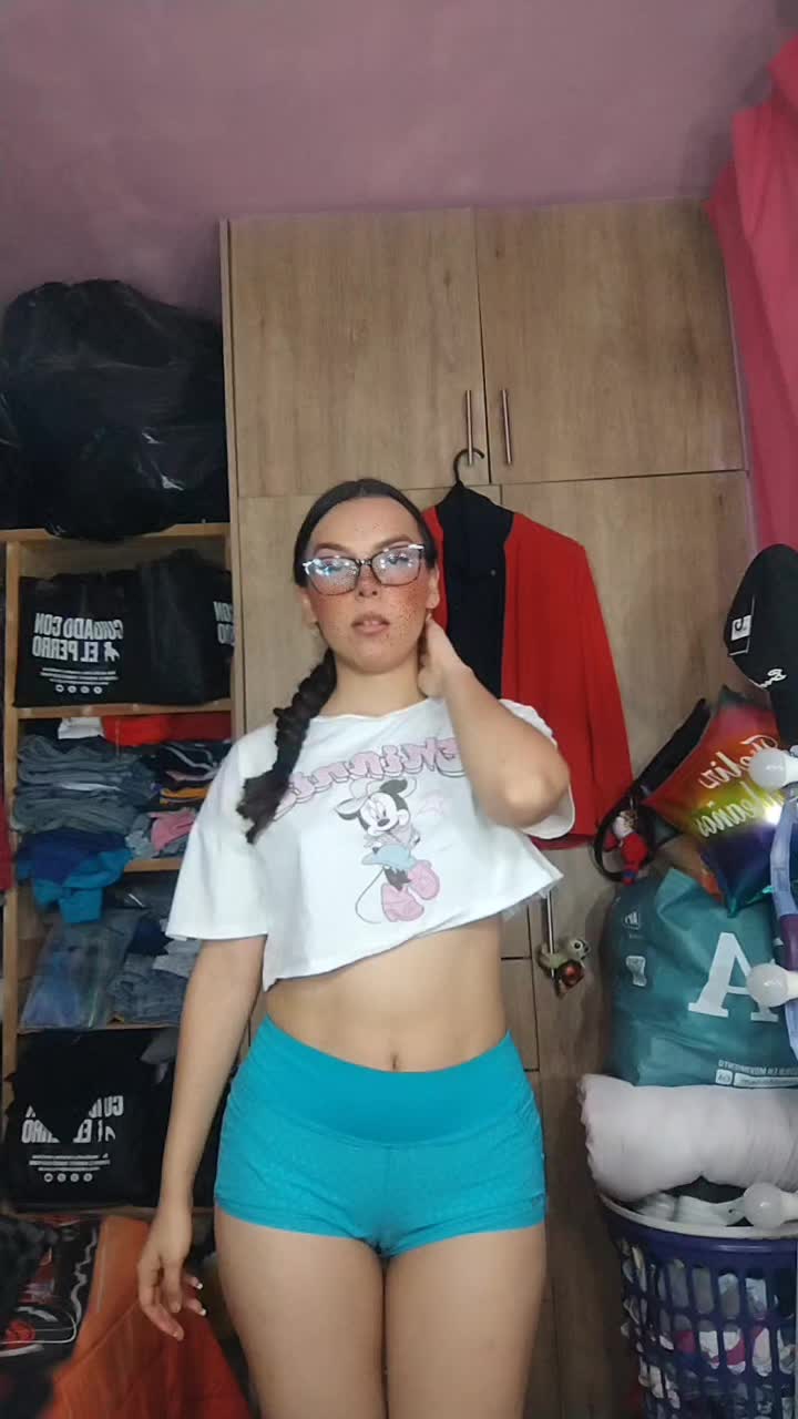 @Angie21.