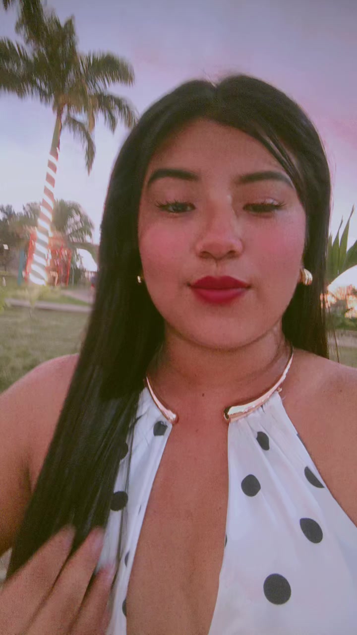 @ℭ𝔥𝔦𝔫𝔦𝔱𝔞💋