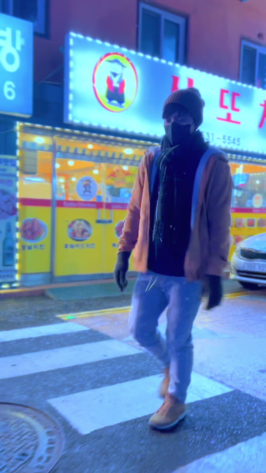 @R I Y A N