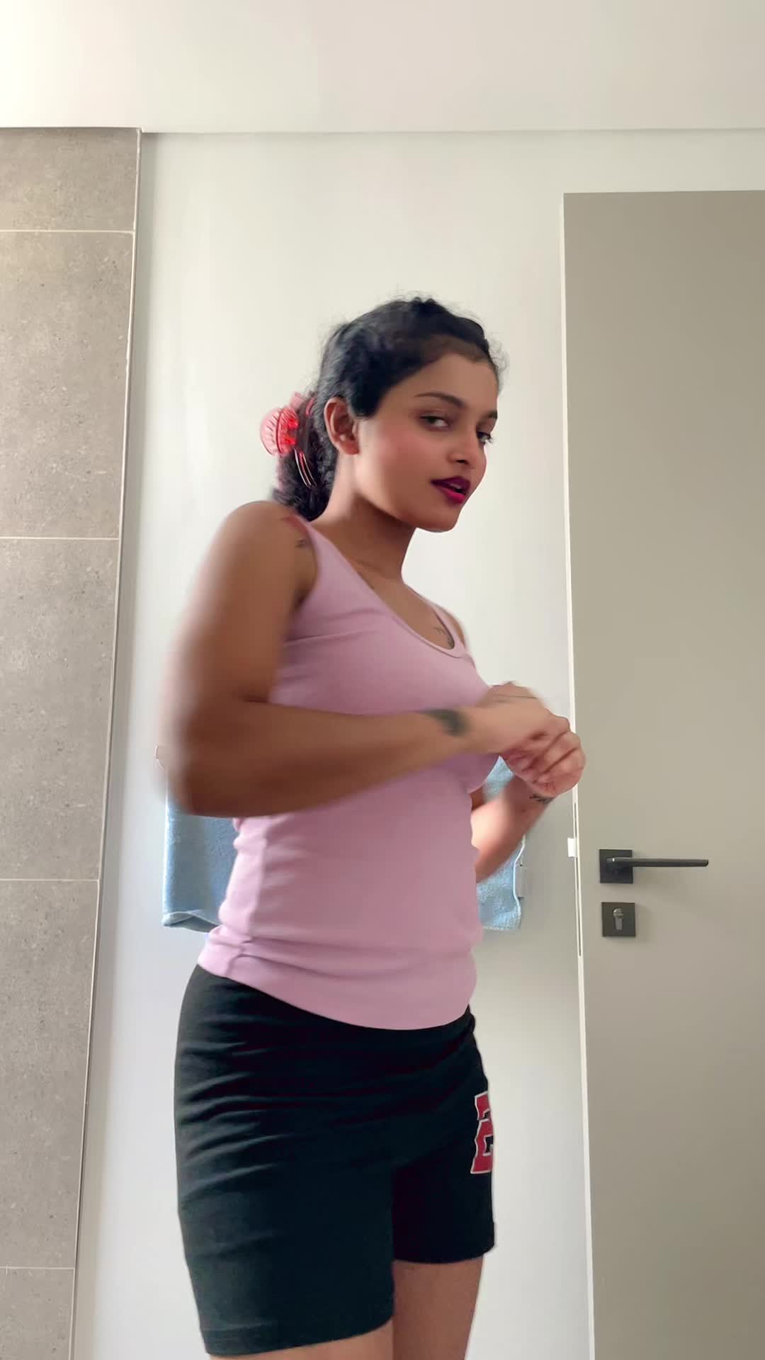 @🦄 ධාරා සෞන්දර්යා 🦋