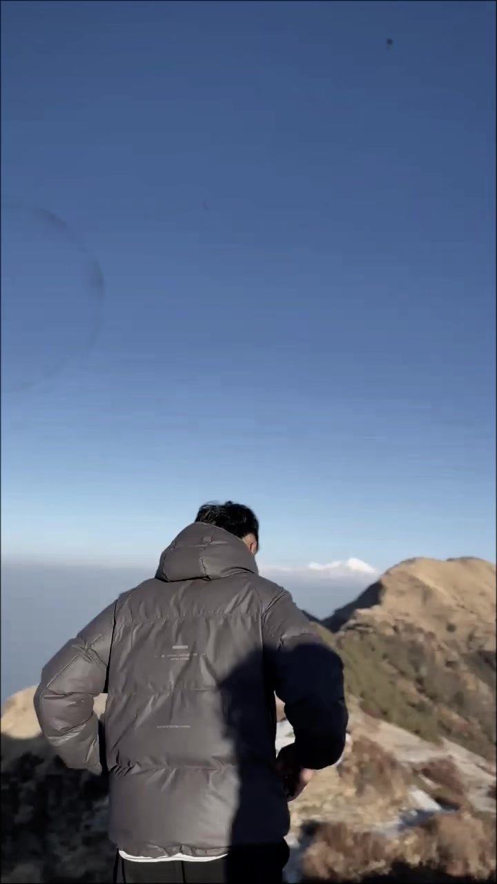@🖤