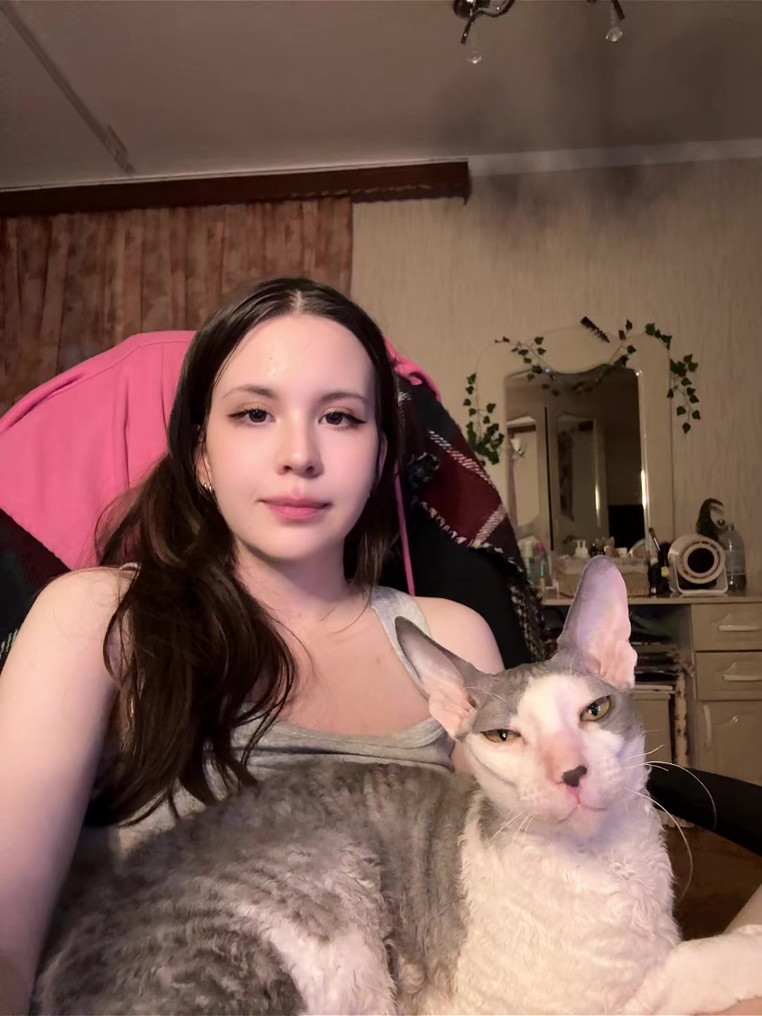 @1intw1