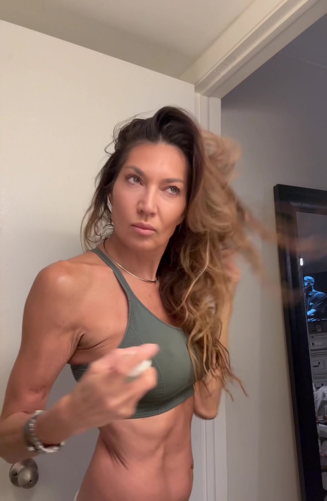 @saillyisabrat1