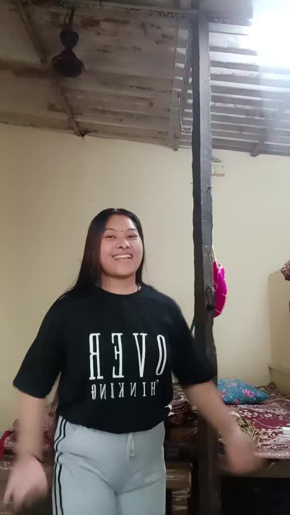 @Miss thapa 💋🤞