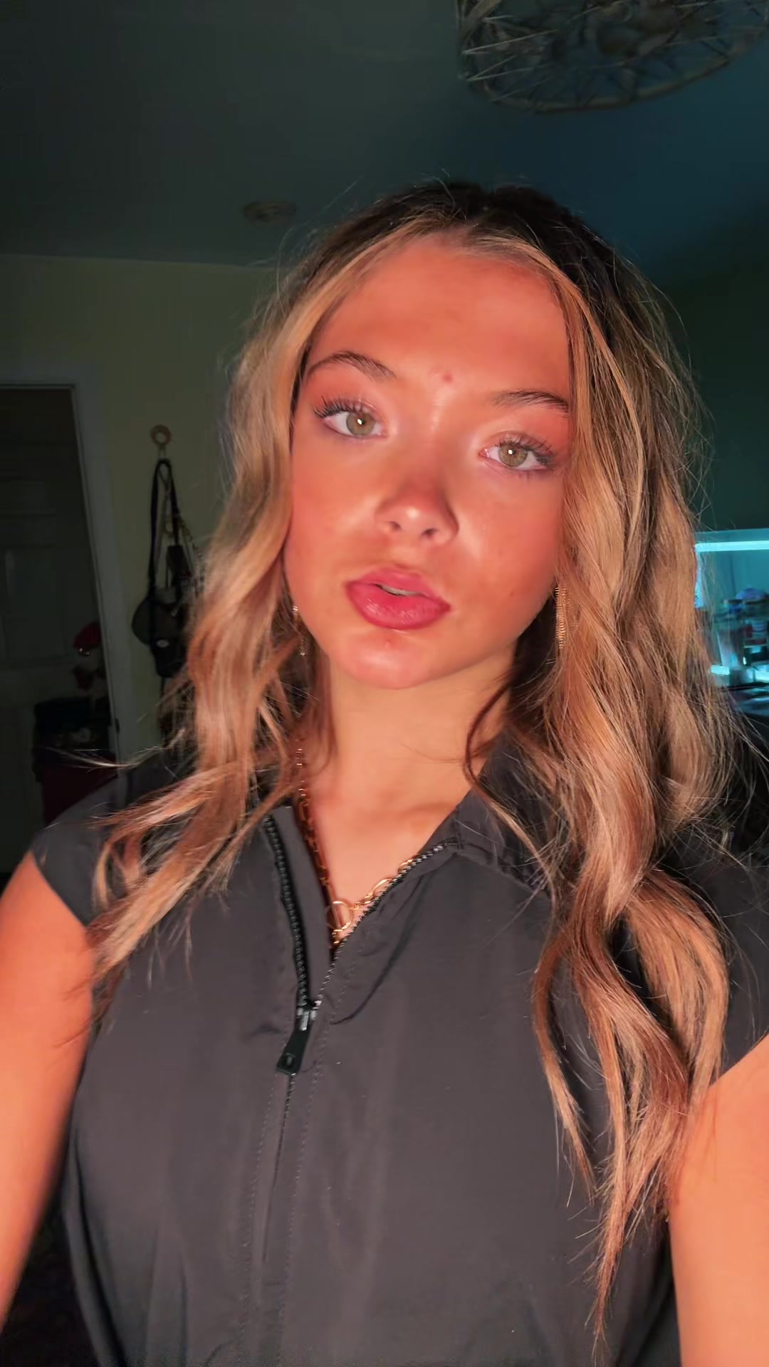 @𝐌𝐆 💐🥂🍊