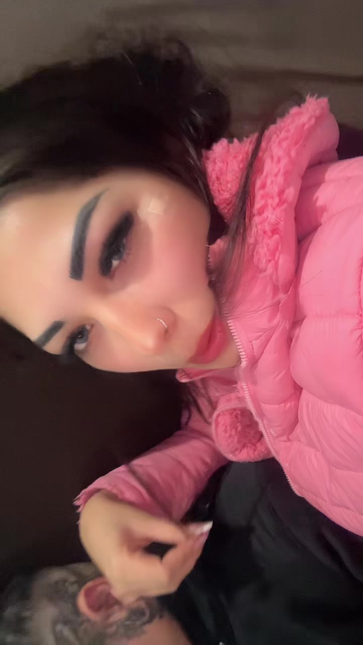 @Adria Gomes705