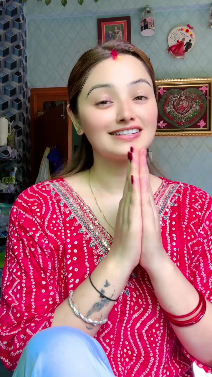 @AMbeeka_khadka💫🦋
