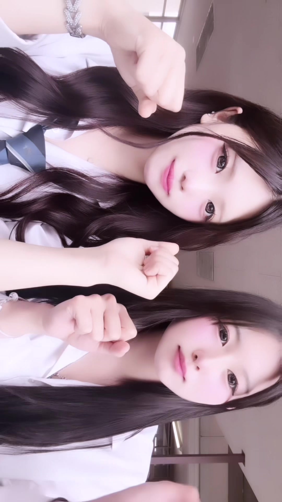 @ももにゃ