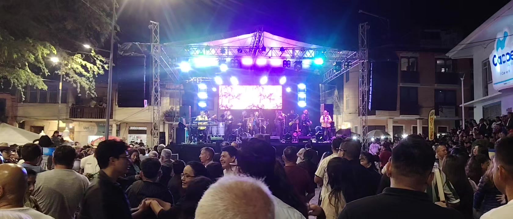 @Carlos Armijos