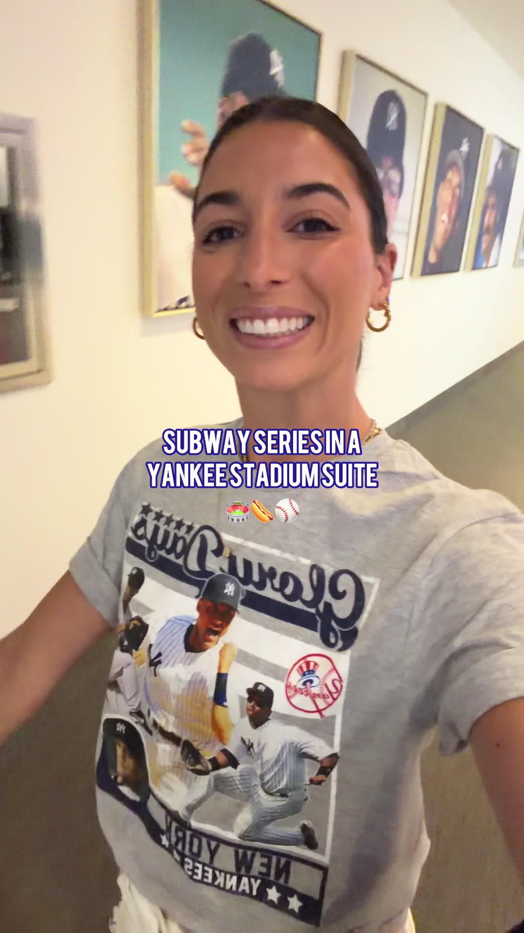 @adriannaiafolla