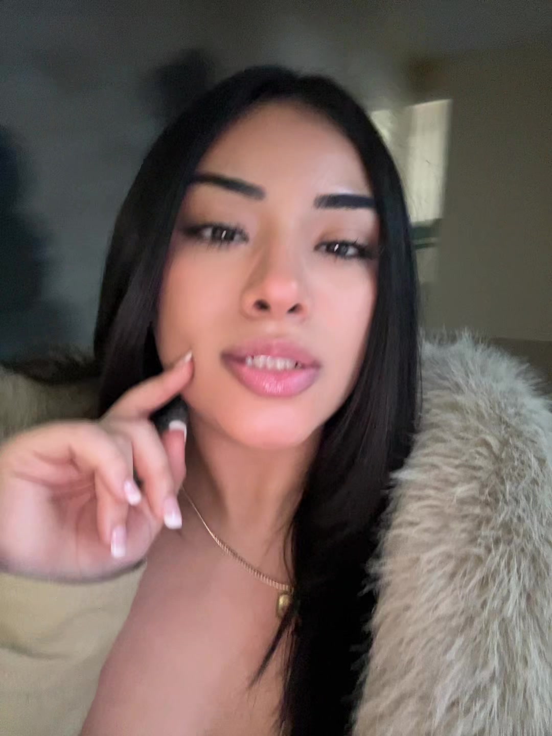 @Um