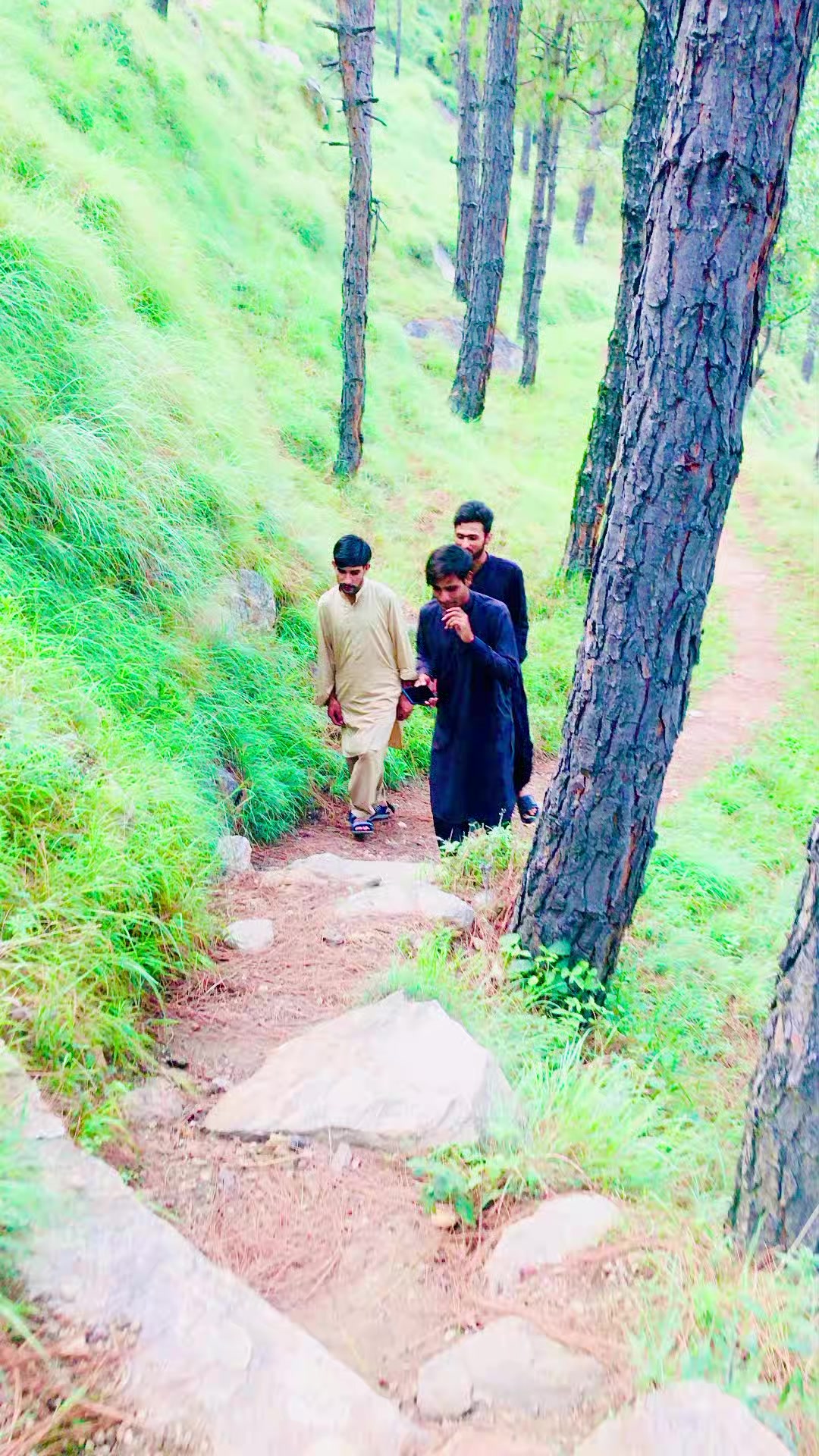 @آفتاب آخوند خیل