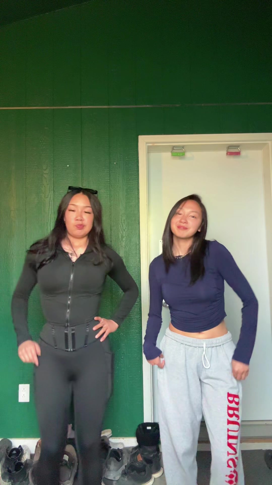 @ᐃᒦᓕᐊ
