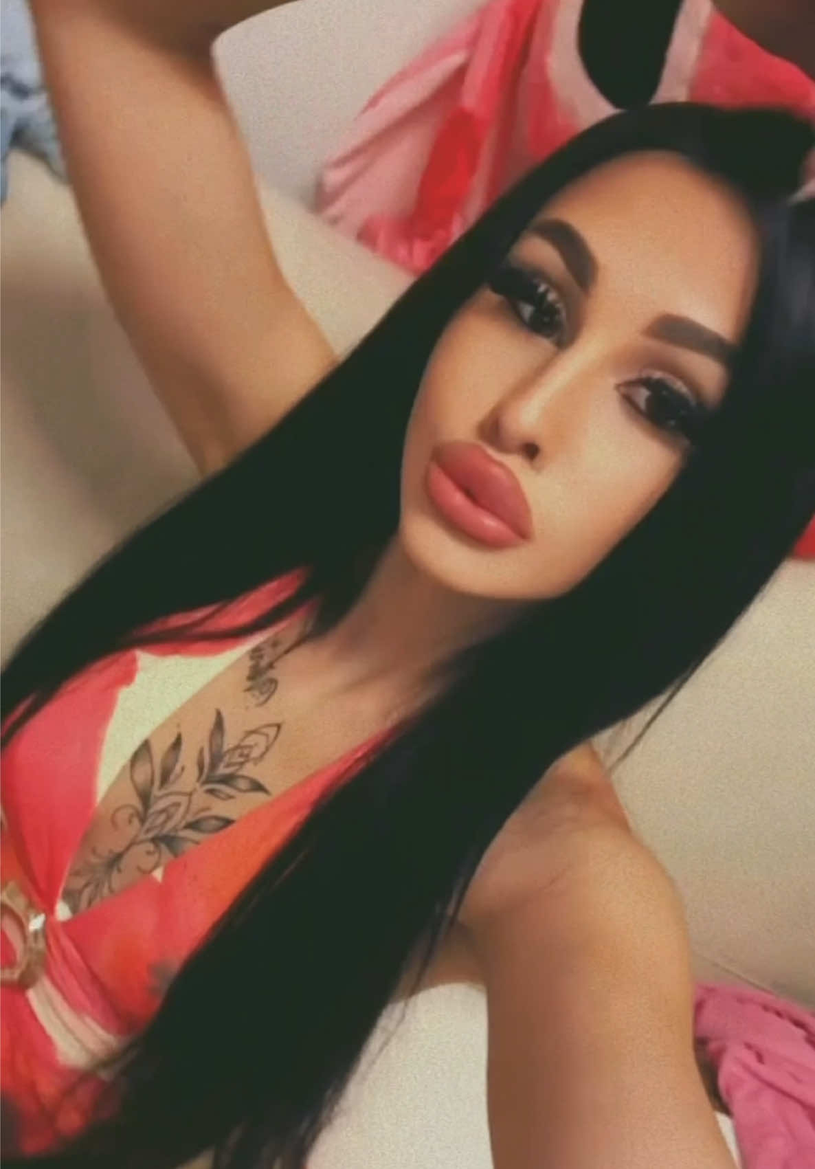 @laariisa27