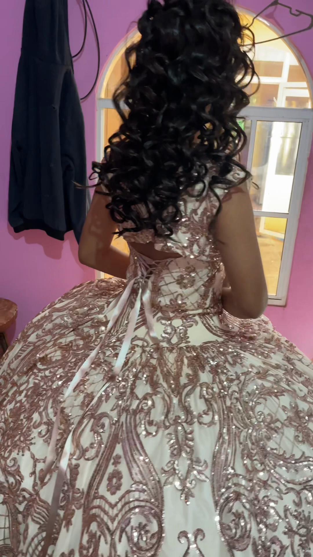 @✂️AnnaQuirozHairDesigner💎