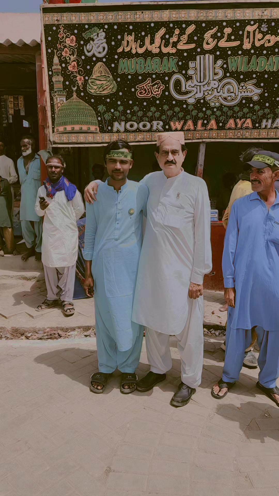 @Aویaس