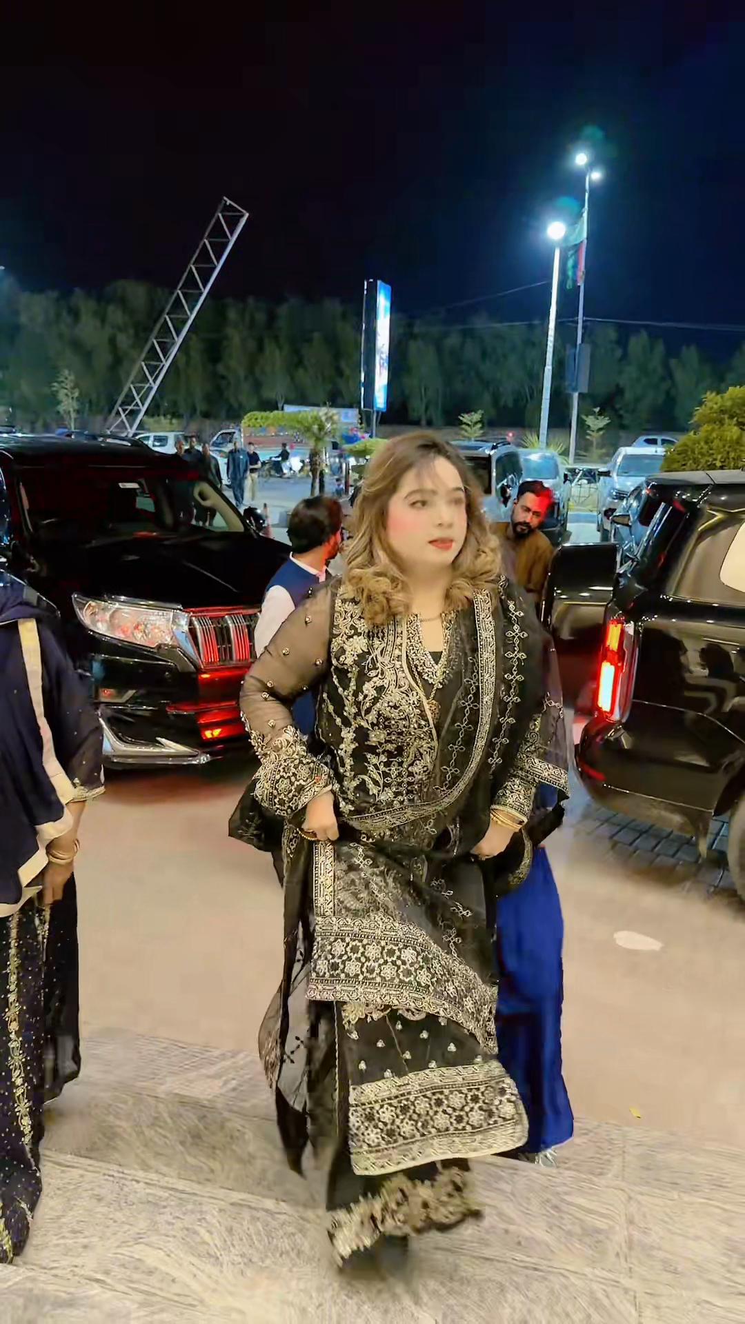 @Ishrat mughal