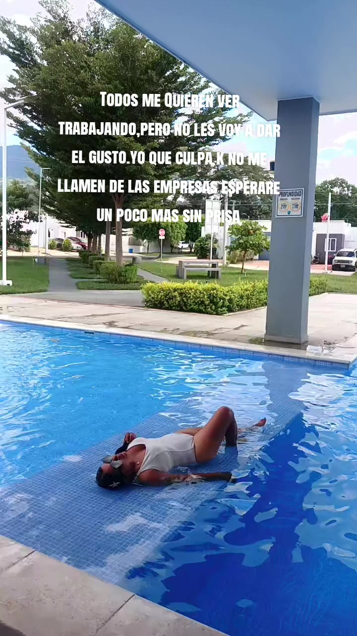 @CAMILA FLORES