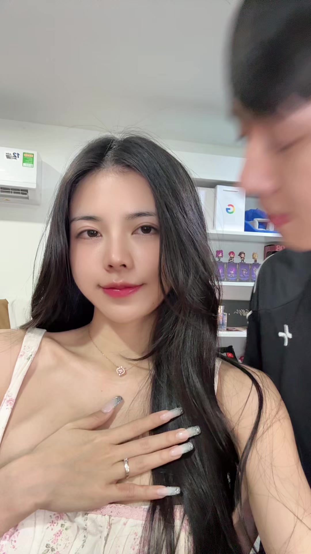 @Mai Dora
