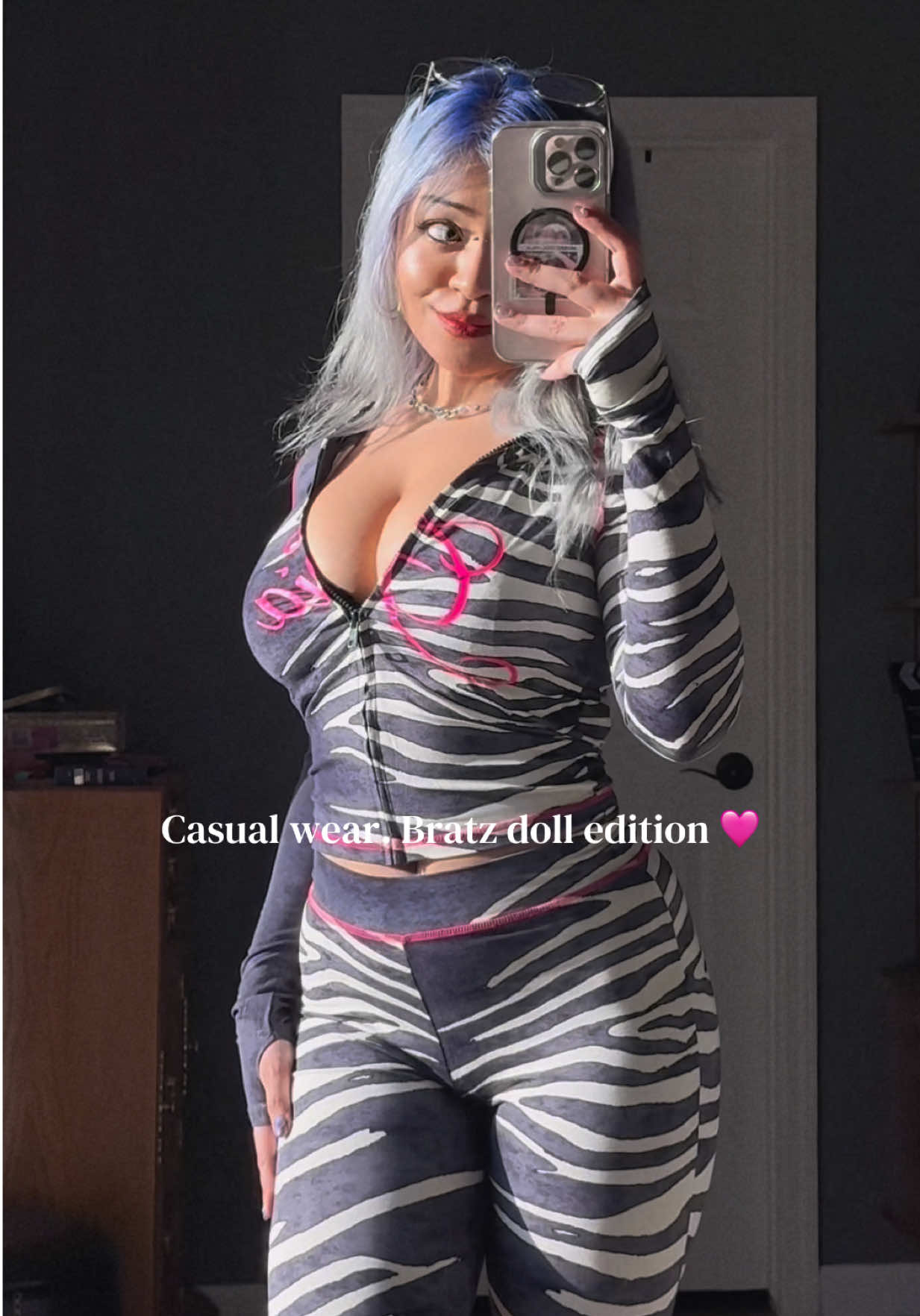 @Hong