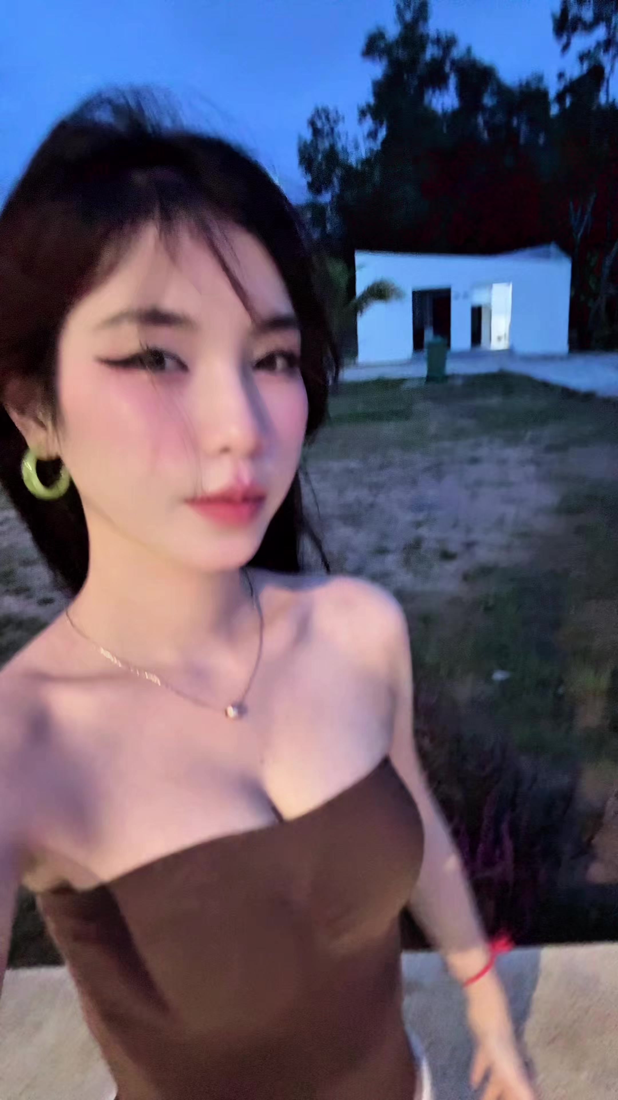@ជុំទាវលីសា