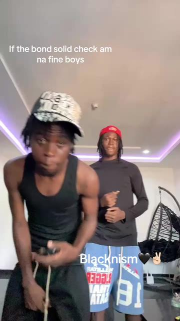 @THE MIDDLE CHILD ✌️🙇🏾♂️🕷️