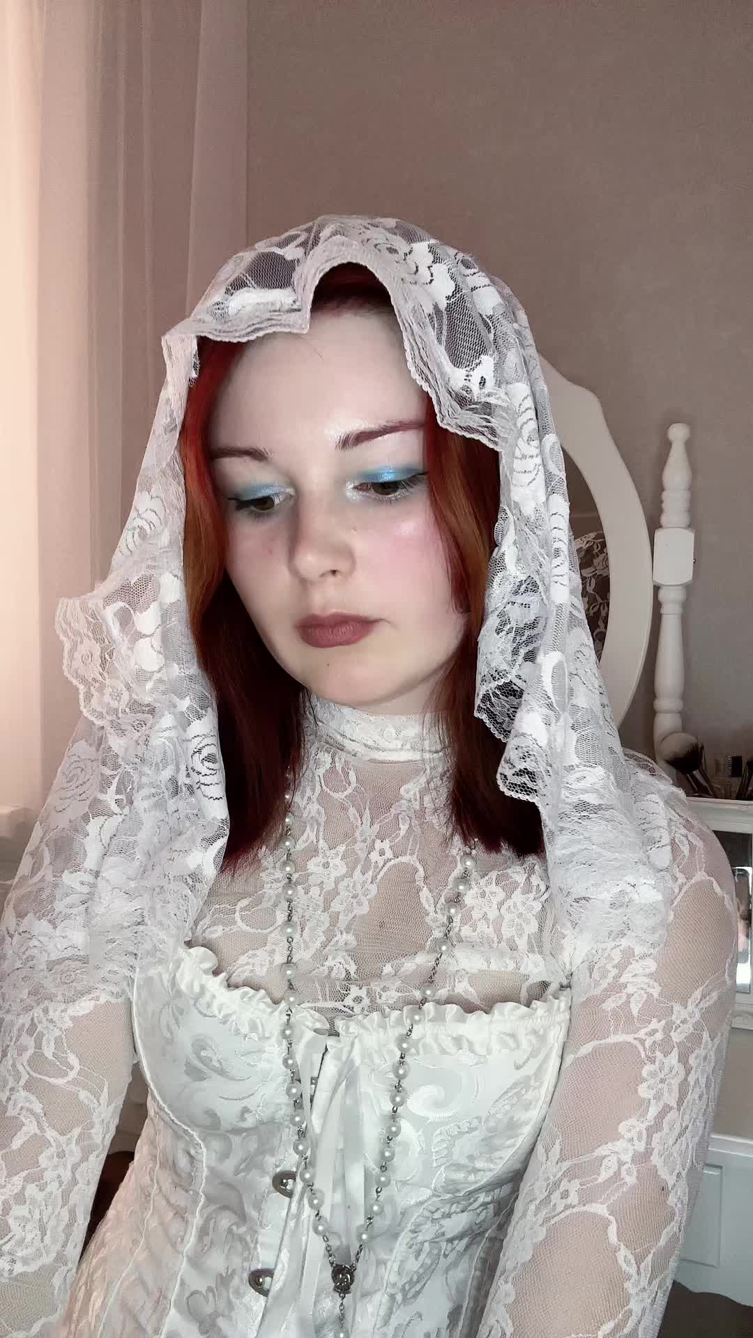 @♡ Scarlet lace ♡