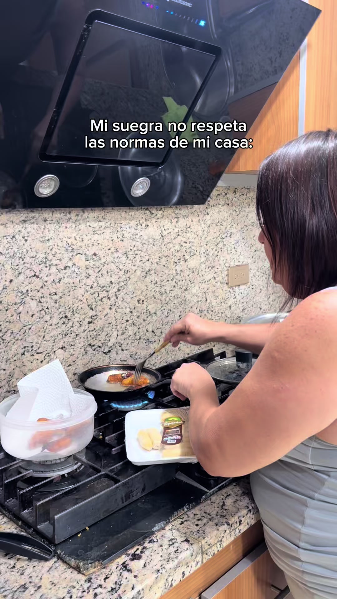 @lahijalindaoficial