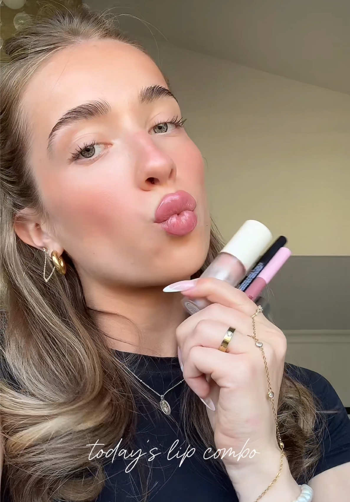 @Danika Foster ₊˚⊹ ♡