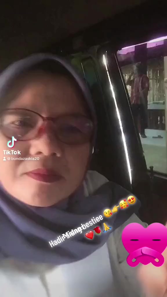@Bundasaskia