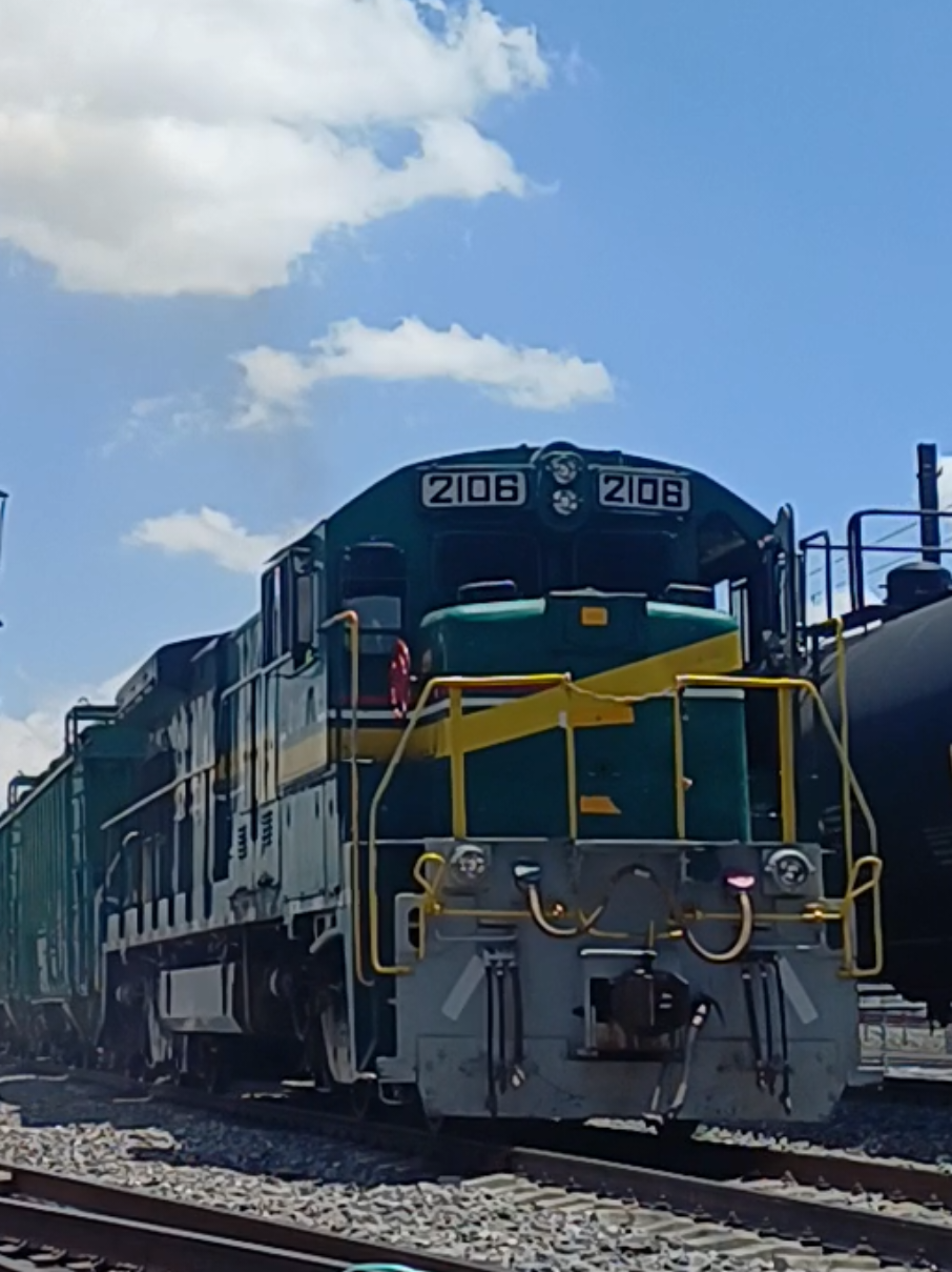 @Ferrocarriles Andy.