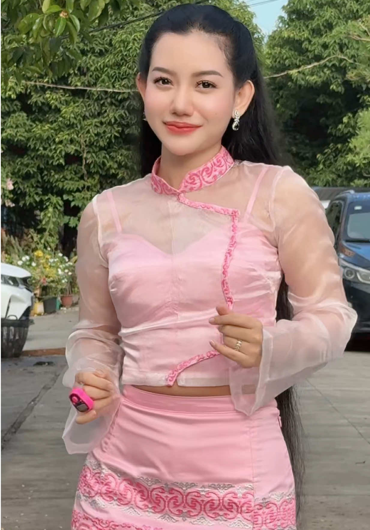@Myat Noe San