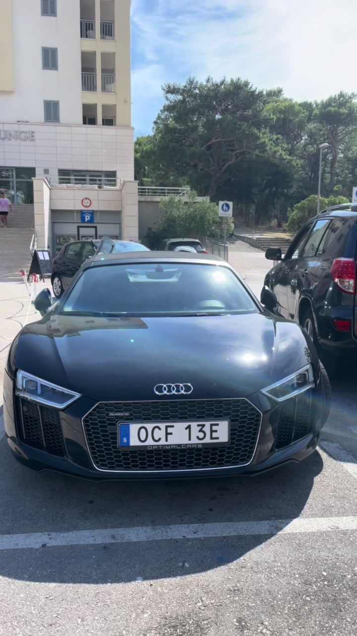 @Carspotter Adian