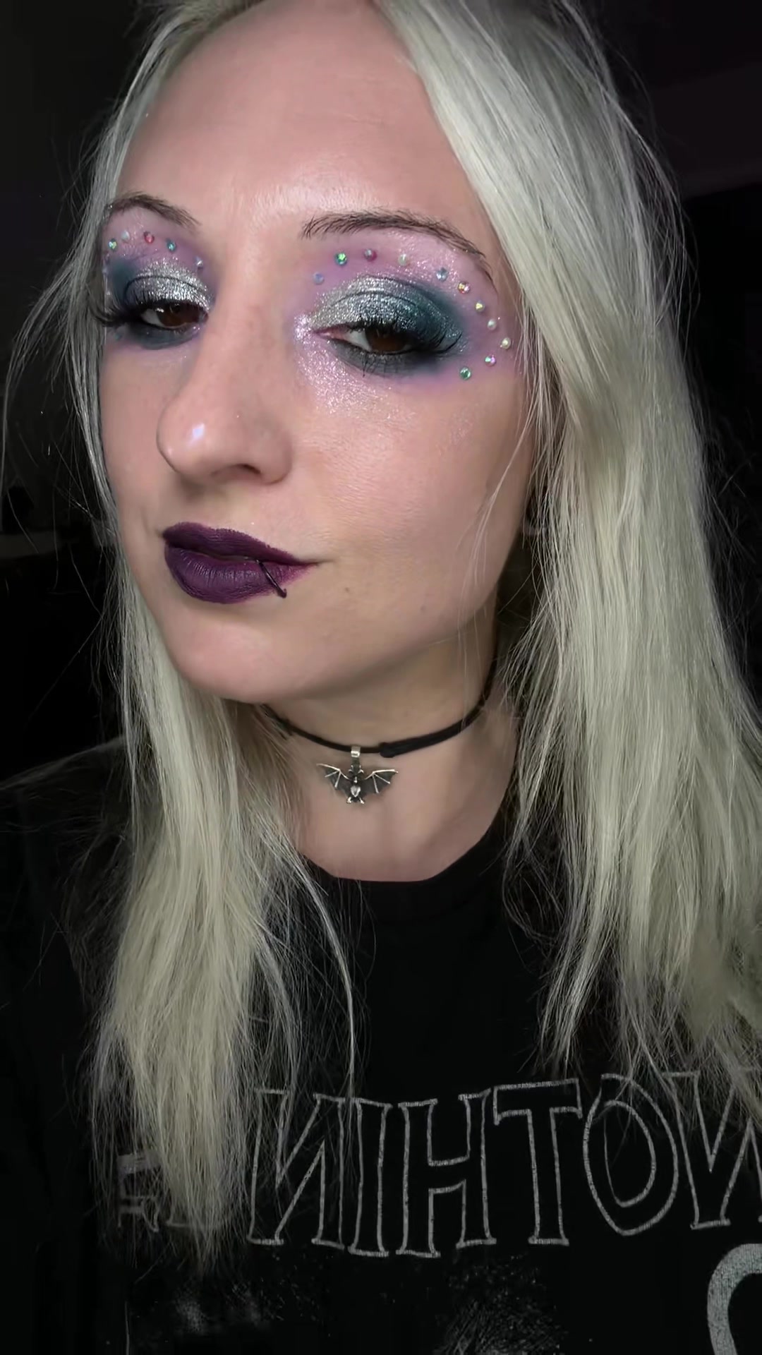 @Mika ✨ plays with makeup ✨