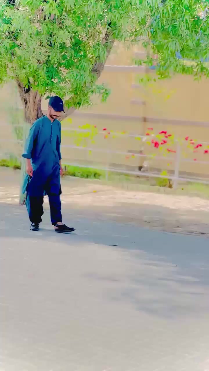 @{ :💚ŠhaحǐiD ツ RiنĎ🩵06 :}