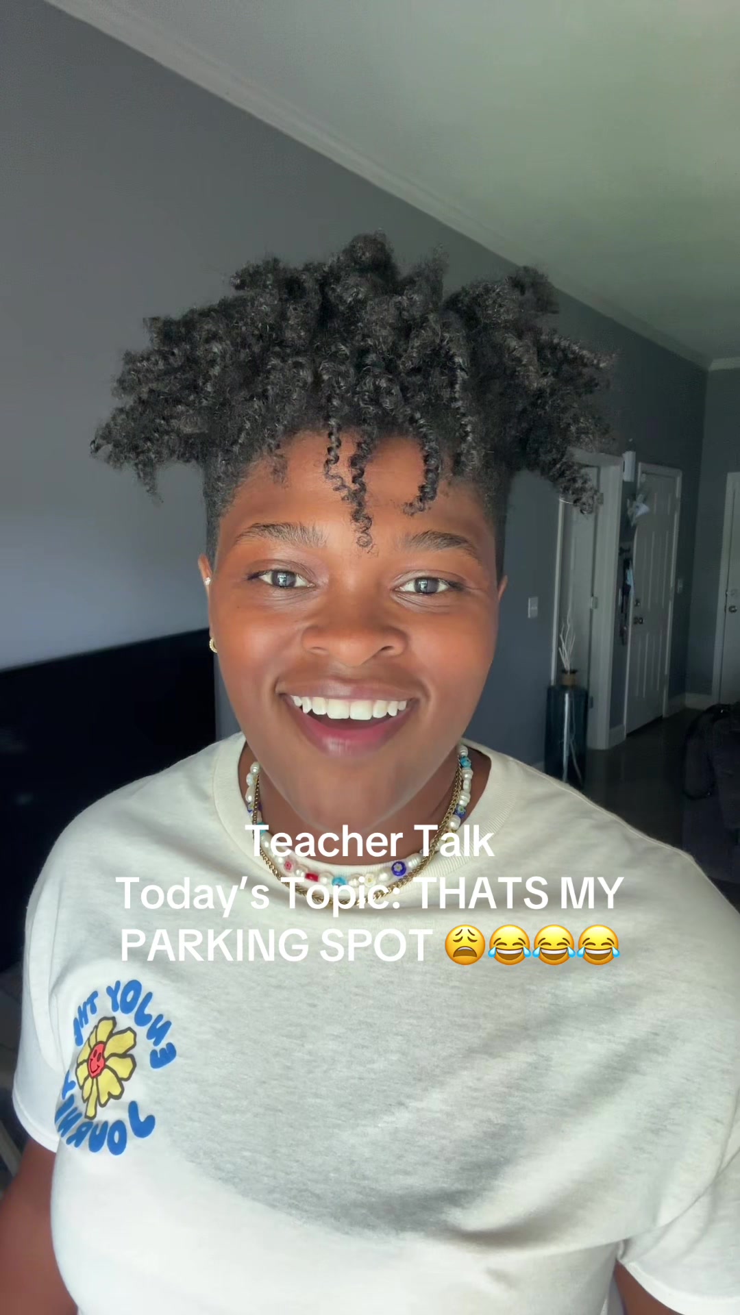@Mrs. Hood&bull;TEACHER🍎