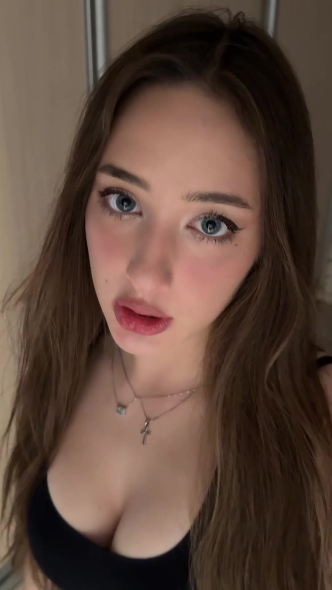 @vv_e_s_t